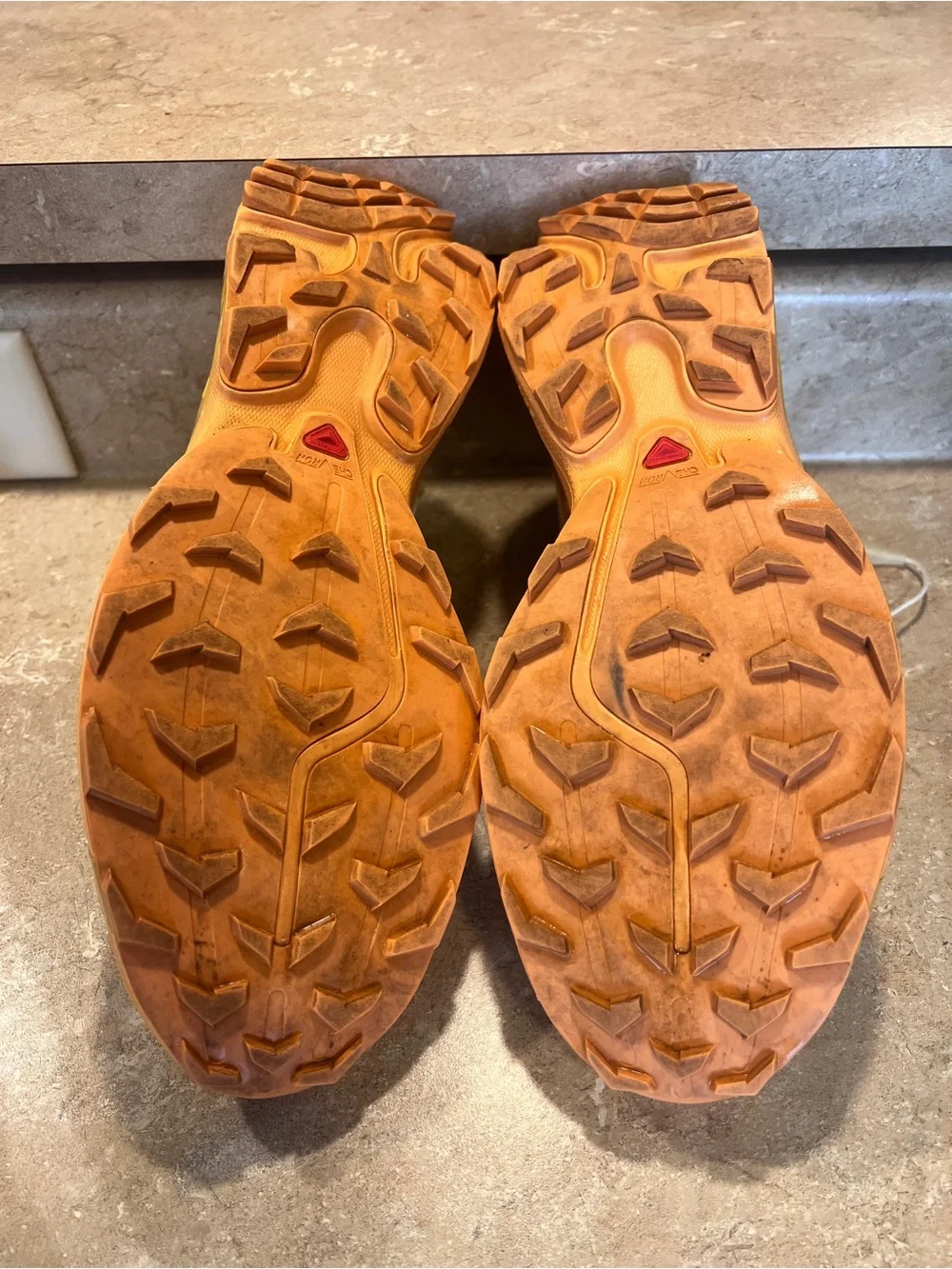 Salomon L47151400 XT-6 FT Men's Low Cut VANILA/BUCKSKIN/HAZELNUT White Orange